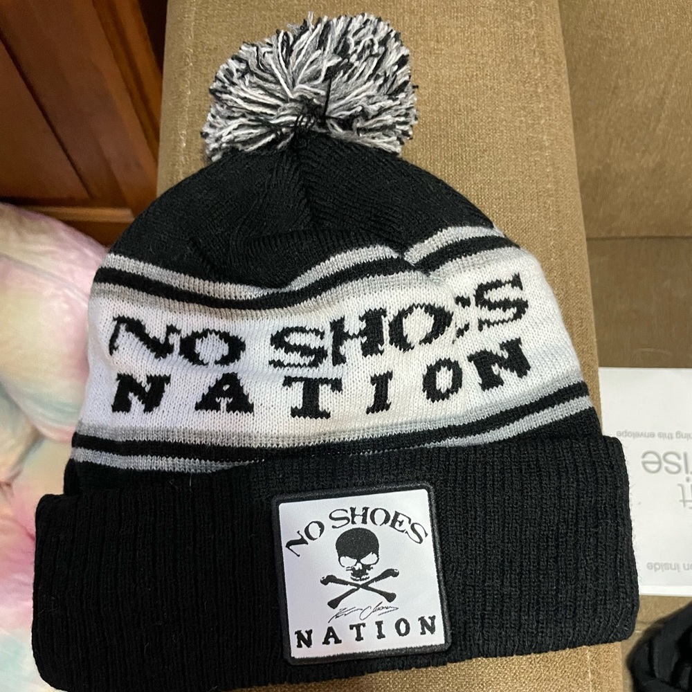 Kenny Chesney no shoes nation winter hat